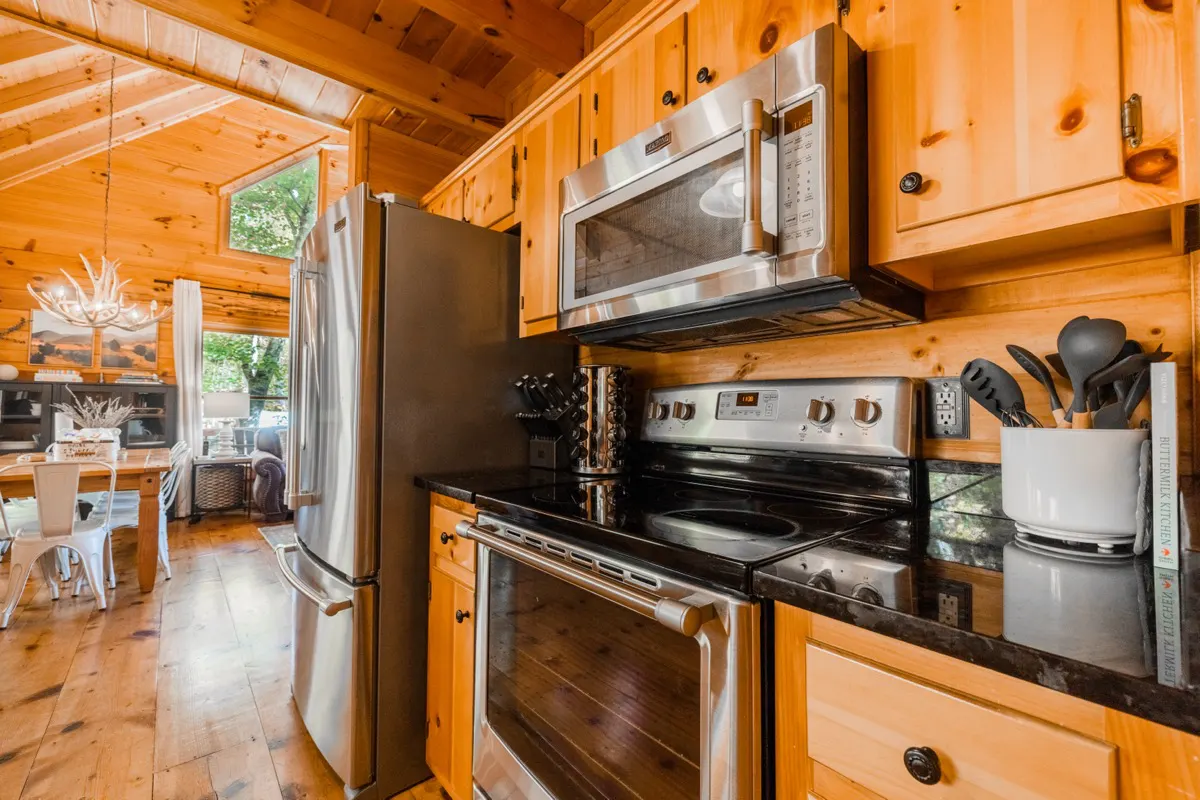 Fully stocked kitchen for all your cooking and baking needs