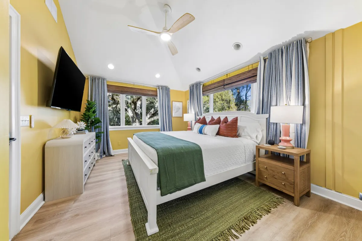 King Bedroom with Ensuite Bathroom